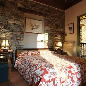 Il Cortile - Casa D'artista Frühstückspension Casalzuigno